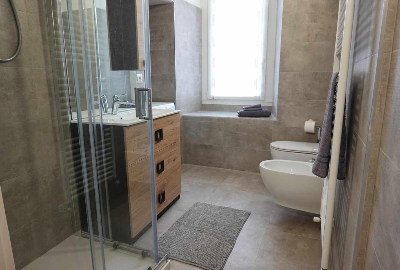 Casa Valeria Intero Appartamento Бозизио-Парини Экстерьер фото